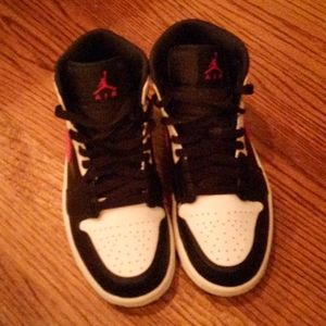 Air Jordan 1 size 7.5 y